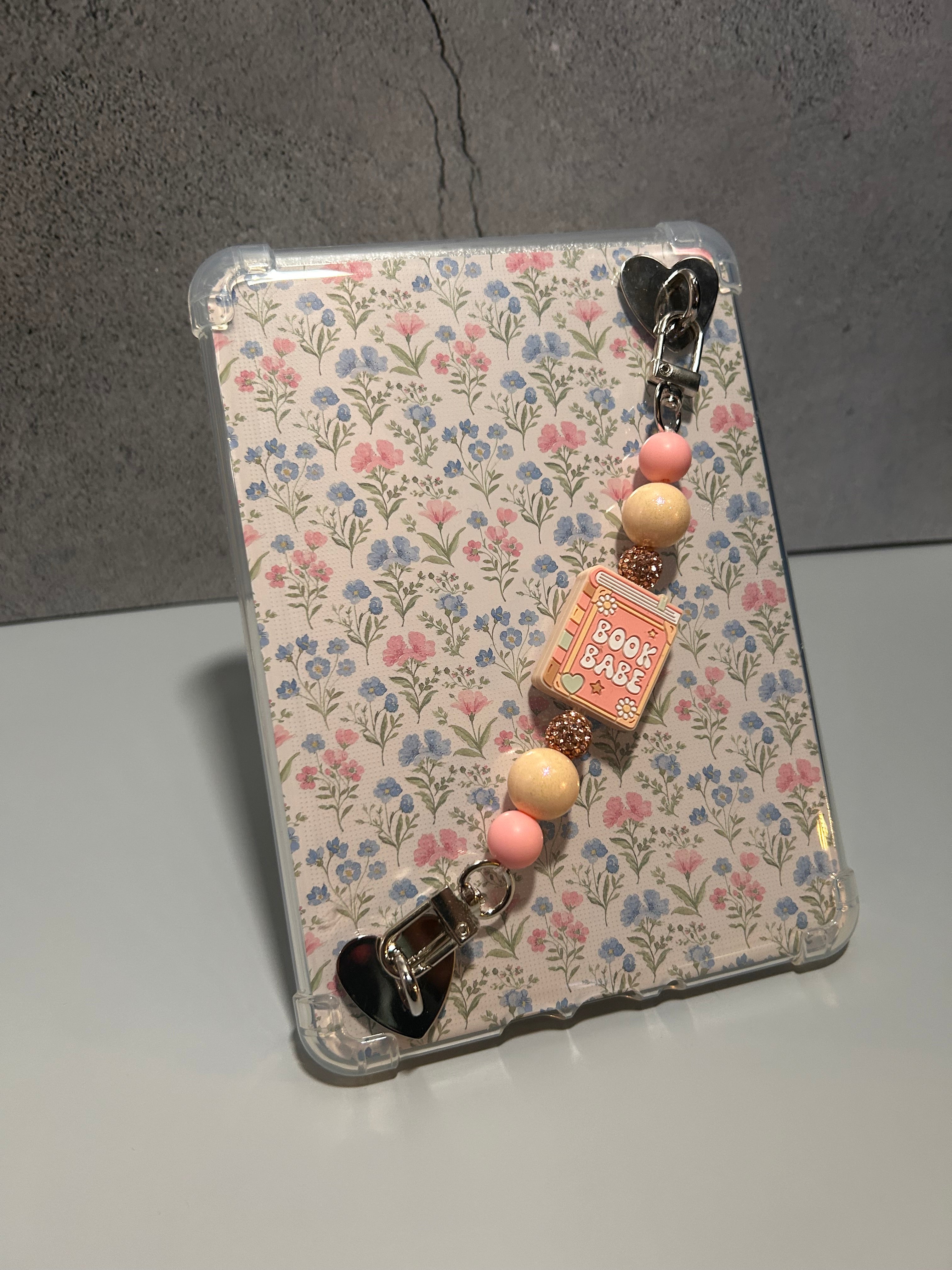 Bookish Babe Kindle Strap