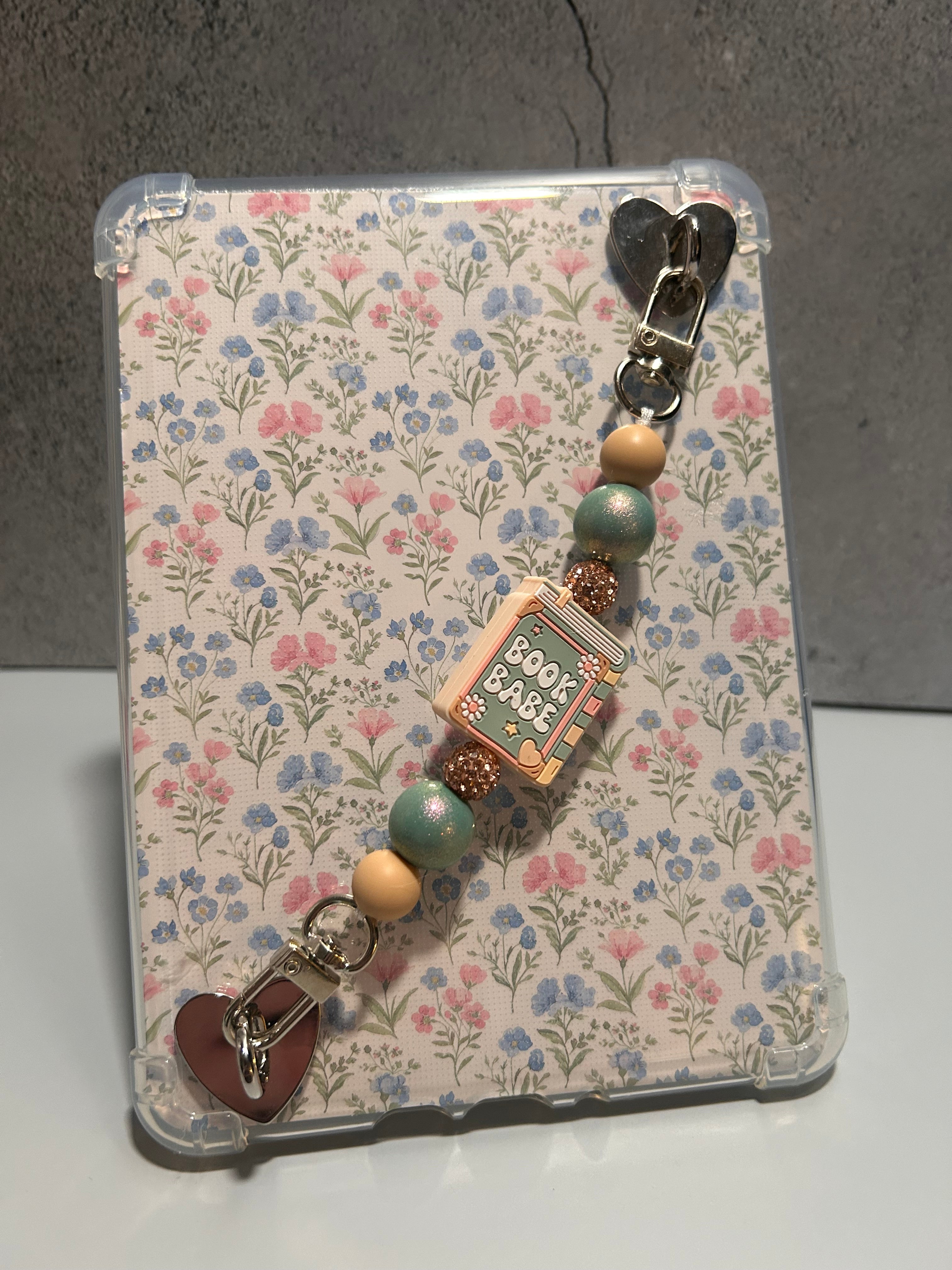Bookish Babe Kindle Strap